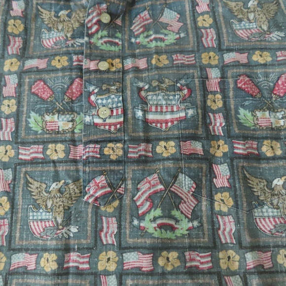 Reyn Spooner Dietrich Varez Hawaiian Shirt USA Flag Men's Size M - Picture 2 of 5